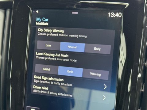 Volvo S90 2.0 D4 R-Design Auto Euro 6 (s/s) 4dr 23