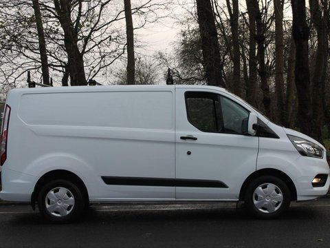 Ford Transit Custom 2.0 300 EcoBlue Trend Panel Van 5dr Diesel Manual L1 H1 Euro 6 (105 ps) 9
