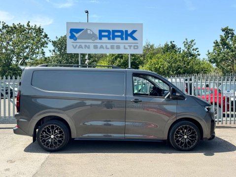 Volkswagen Transporter 2.0 TDI T28 Commerce Plus Panel Van 5dr Diesel Manual FWD SWB Euro 6 (s/s) 6