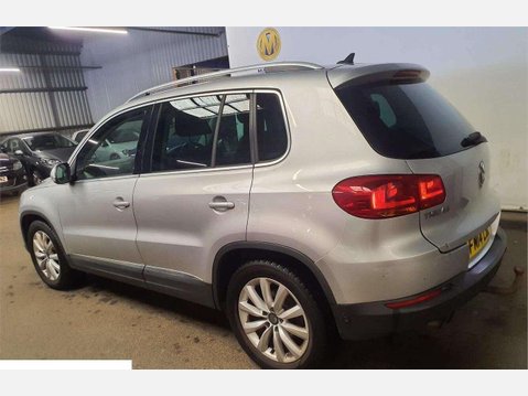 Volkswagen Tiguan 2.0 TDI BlueMotion Tech Match 2WD Euro 5 (s/s) 5dr 9