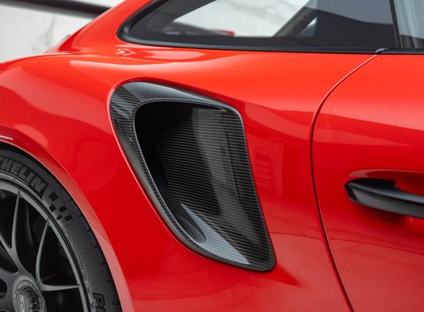 Porsche 911 GT2 RS Weissach (991) 45