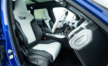 Land Rover Range Rover Sport SVR Carbon Edition 9