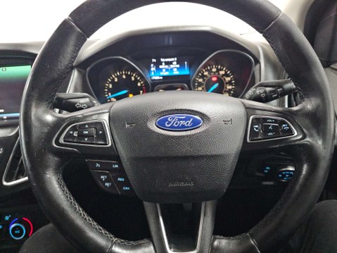 Ford Focus 1.0 Titanium 5dr 60