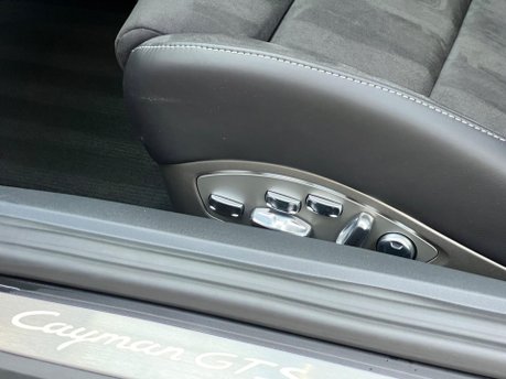 Porsche 718 Cayman CAYMAN GTS PDK 33