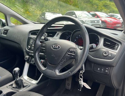 Kia Ceed 1.6 Ceed 2 EcoDynamics CRDi 5dr 16