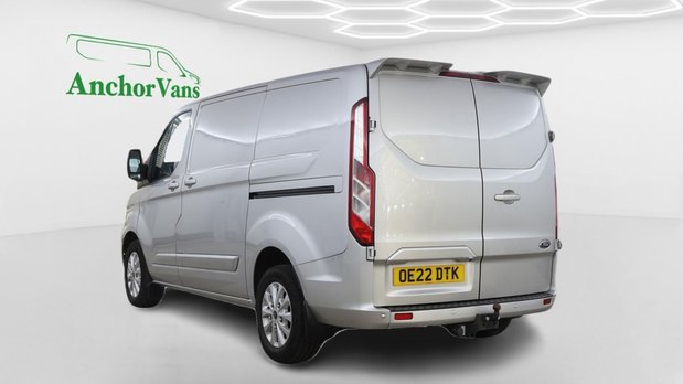 Ford Transit Custom SWB L1H1 Low Roof Limited 300 Air Con Alloys Sensors Cam Tow Bar EURO 6 6