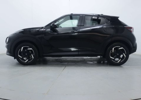 Nissan Juke 1.0 Juke N-Connecta DiG-T Semi-Auto 5dr 9