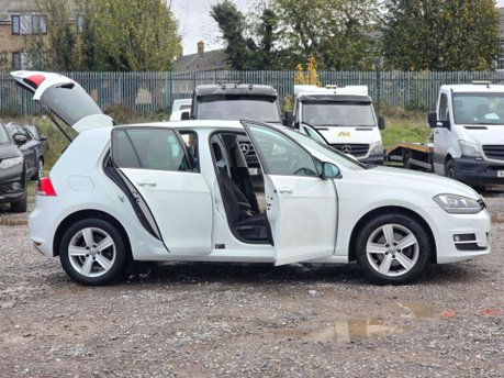 Volkswagen Golf 1.4 TSI BlueMotion Tech Match Hatchback 5dr Petrol DSG Euro 5 (s/s) (122 ps 17