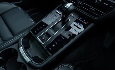 Porsche Macan GTS 25