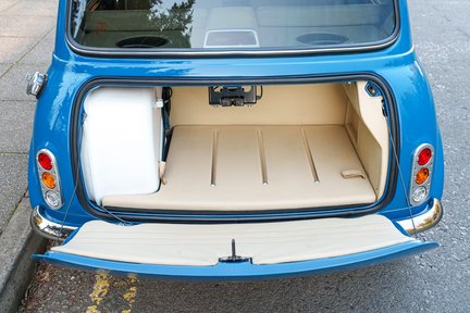 Rover Mini Remastered by David Brown Automotive - Only 800 miles! 25