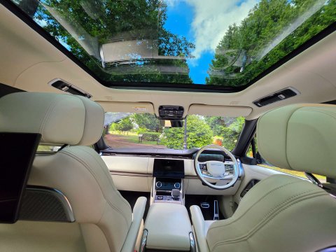 Land Rover Range Rover 3.0 Range Rover Autobiography D MHEV Auto 4WD 5dr 9