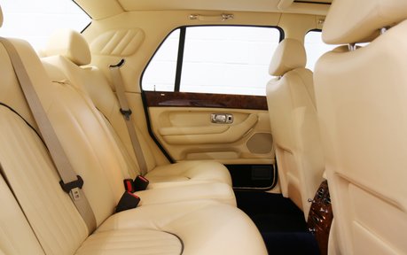 Bentley Arnage Red Label - 1 Owner - Full Bentley Service History 27