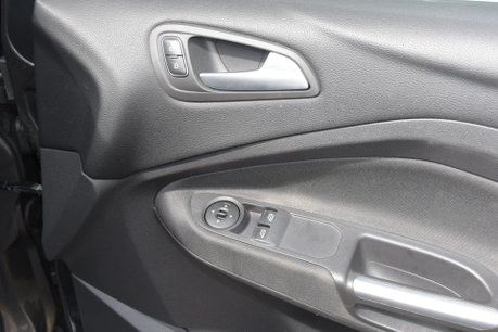 Ford C-Max Zetec 18