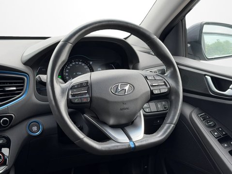 Hyundai IONIQ PREMIUM MHEV 17