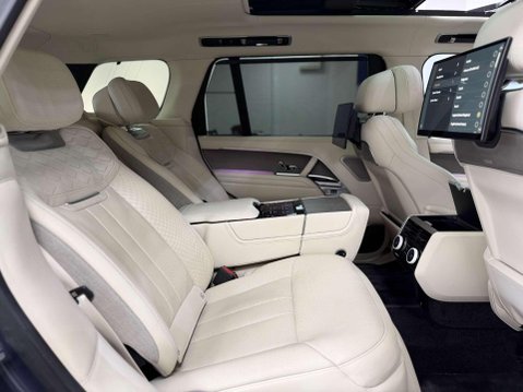 Land Rover Range Rover 4.4 P530 V8 SV SUV 5dr Petrol Auto 4WD Euro 6 (s/s) (LWB) (530 ps) 58