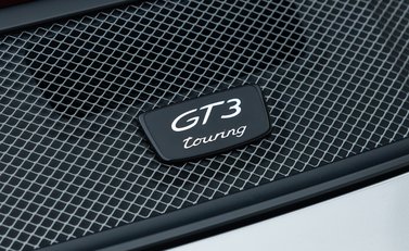 Porsche 911 GT3 Touring (991.2) 31