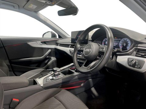 Audi A4 2.0 TDI 35 Technik Estate 5dr Diesel S Tronic Euro 6 (s/s) (163 ps) Cruise 12