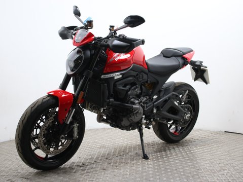 Ducati Monster 937 MONSTER 937 6