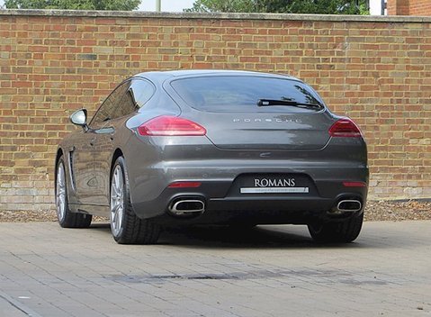 Porsche Panamera Diesel 15