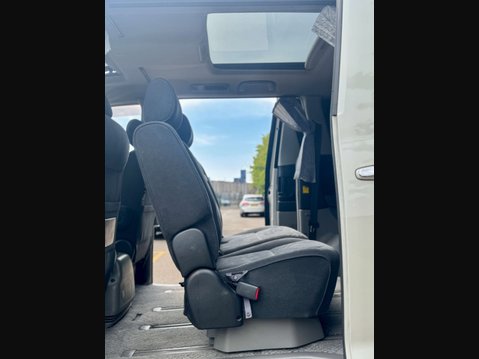 Toyota Alphard Sunroof 8 Seater 56