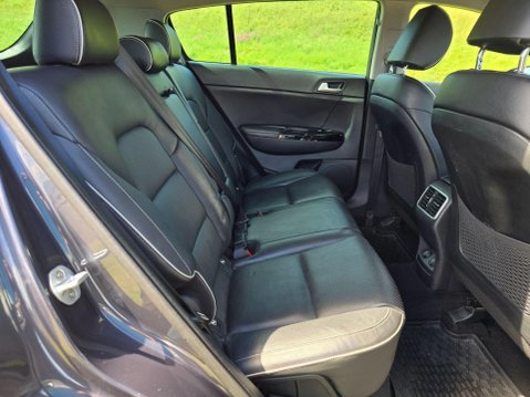 Kia Sportage 1.7 CRDi 3 Euro 6 (s/s) 5dr 24