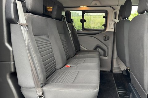 Ford Transit Custom 320 L1 Limited 170 ps Selectshift DCIV - Sat Nav / Adaptive Cruise 19