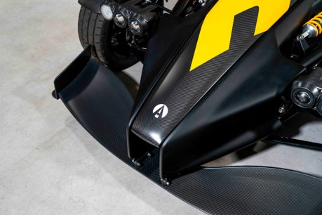 Ariel Atom 4 R 400 BHP. OVER £55K IN EXTRAS. 6-SPEED SEQUENTIAL. CARBON WHEELS & PANELS. 27