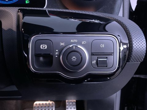 Mercedes-Benz A Class 2.0 A220 AMG Line (Premium) Hatchback 5dr Petrol 7G-DCT Euro 6 (s/s) (190 p 23