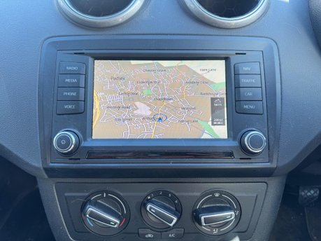 SEAT Ibiza TSI FR TECHNOLOGY 8