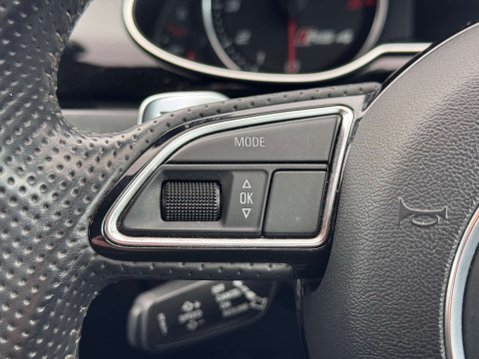 Audi RS4 4.2 RS 4 FSI Quattro Auto 4WD 5dr 42