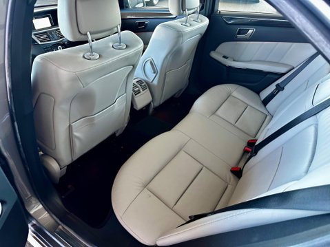 Mercedes-Benz E Class 2.1 E220 CDI BlueEfficiency Avantgarde Tiptronic Euro 5 4dr 18