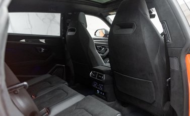 Lamborghini Urus PERFORMANTE 26