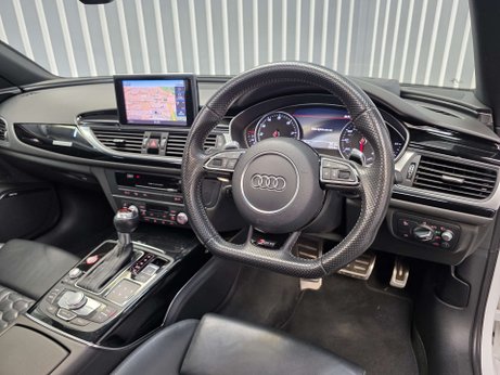 Audi RS6 4.0 TFSI V8 Estate 5dr Petrol Tiptronic quattro Euro 6 (s/s) (560 ps) 17
