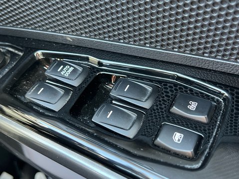 SsangYong Tivoli ULTIMATE 34