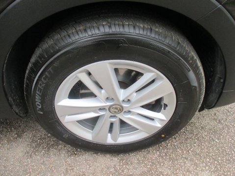 Vauxhall Grandland X 1.2 Turbo SE Euro 6 (s/s) 5dr 11