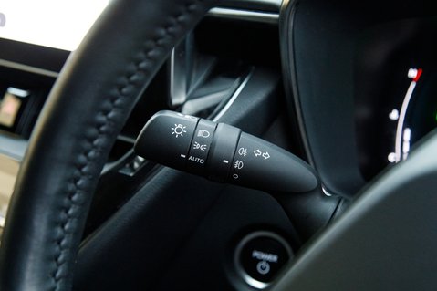 Suzuki Swace MOTION 16