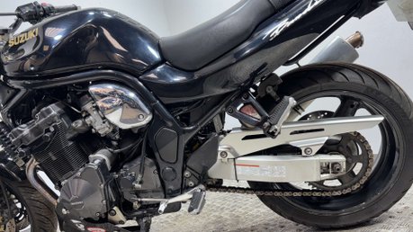 Suzuki Bandit 1200 GSF 1999 46K RUNNING PROJECT BIKE SPARES OR REPAIR 1200CC 14