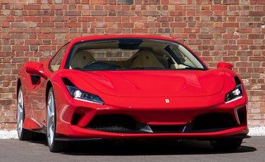 Ferrari F8 Tributo 1