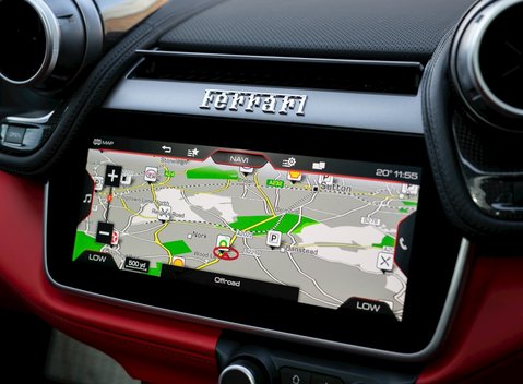 Ferrari GTC4 Lusso 17