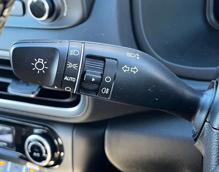 Hyundai KONA 1.6 Kona SE Connect GDi HEV Semi-Auto 5dr 54