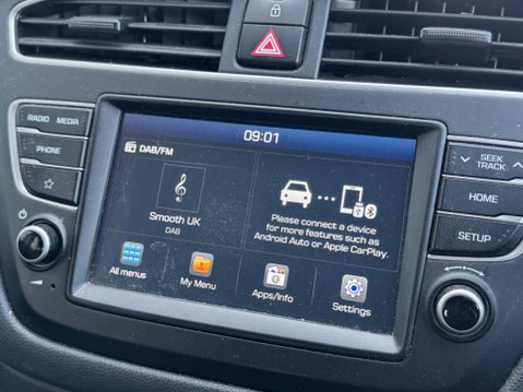 Hyundai i20 1.2 SE Launch Edition Euro 6 (s/s) 5dr 11