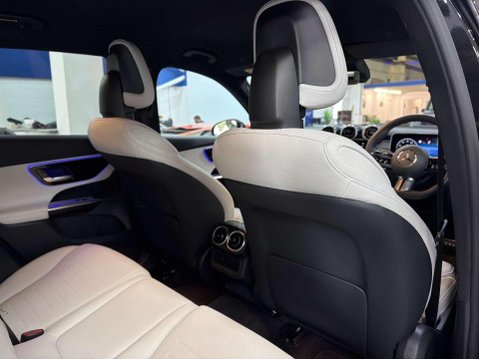 Mercedes-Benz GLC 2.0 GLC300h MHEV AMG Line (Premium) SUV 5dr Petrol Hybrid G-Tronic+ 4MATIC 43