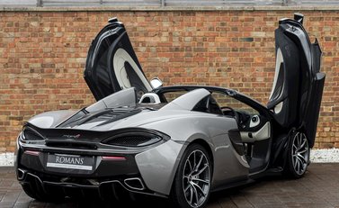 McLaren 570S Spider 8