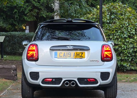 Mini Hatch 2.0 Cooper S Sport Auto 3dr 39