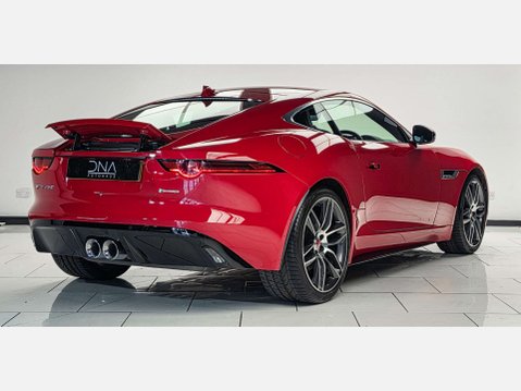 Jaguar F-Type 3.0 V6 R-Dynamic Coupe 2dr Petrol Auto Euro 6 (s/s) (340 ps) 3