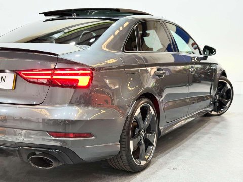 Audi RS3 2.5 TFSI Audi Sport Edition Saloon 4dr Petrol S Tronic quattro Euro 6 (s/s) 30