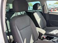 Volkswagen Tiguan 2.0 Tiguan SE Nav TDI BlueMotion Technology 4Motion 4WD 5dr 3