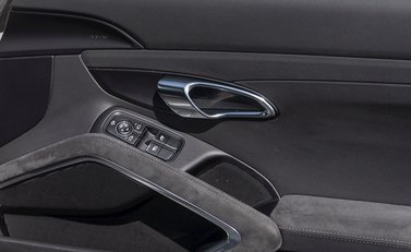 Porsche 718 Cayman GTS 20