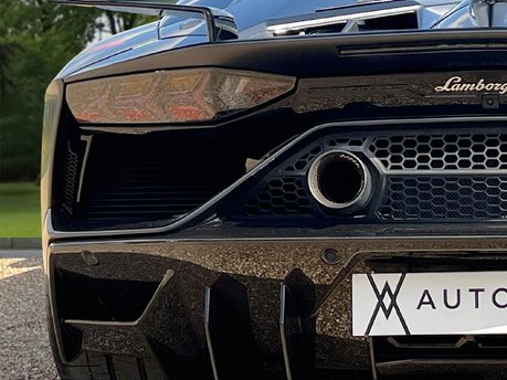 Lamborghini Aventador SVJ ROADSTER (LP 770-4) 23