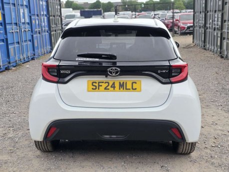 Toyota Yaris 1.5 VVT-h Design Hatchback 5dr Petrol Hybrid E-CVT Euro 6 (s/s) (116 ps) 10
